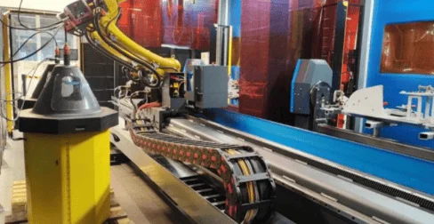 Cellule de production robotisée Oxymetal
