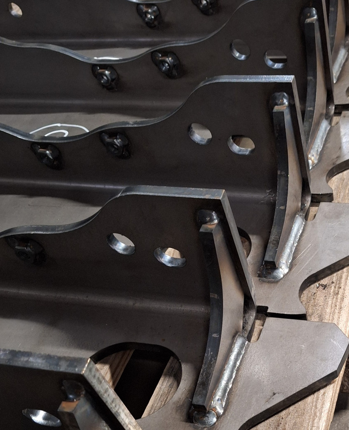 Pièce métallique découpée au laser par Oxymetal