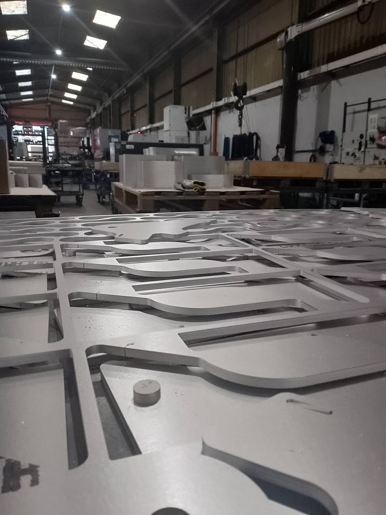 Pièce métallique découpée au laser par Oxymetal
